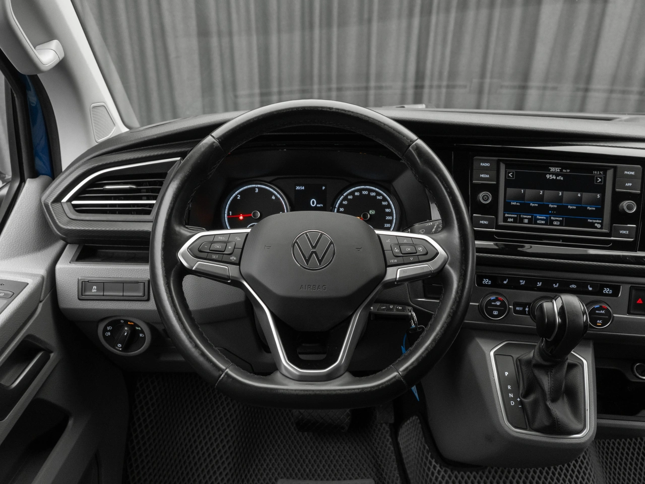 Volkswagen Caravelle