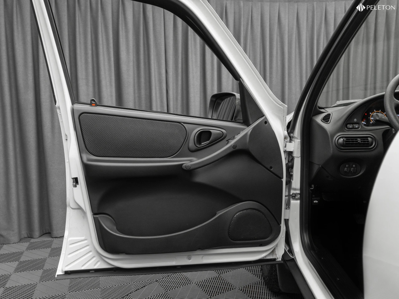 Lada (ВАЗ) Niva Travel