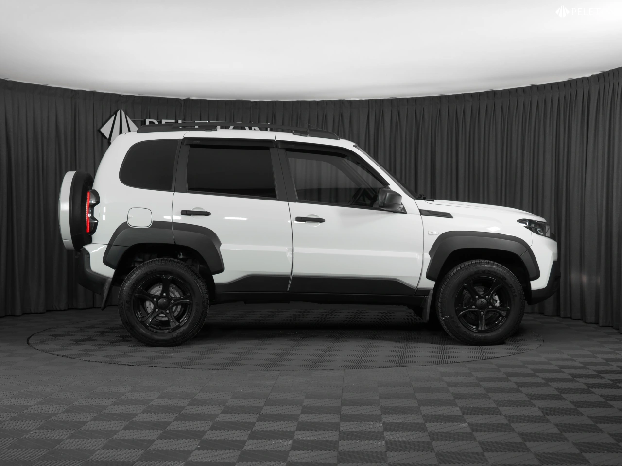 Lada (ВАЗ) Niva Travel