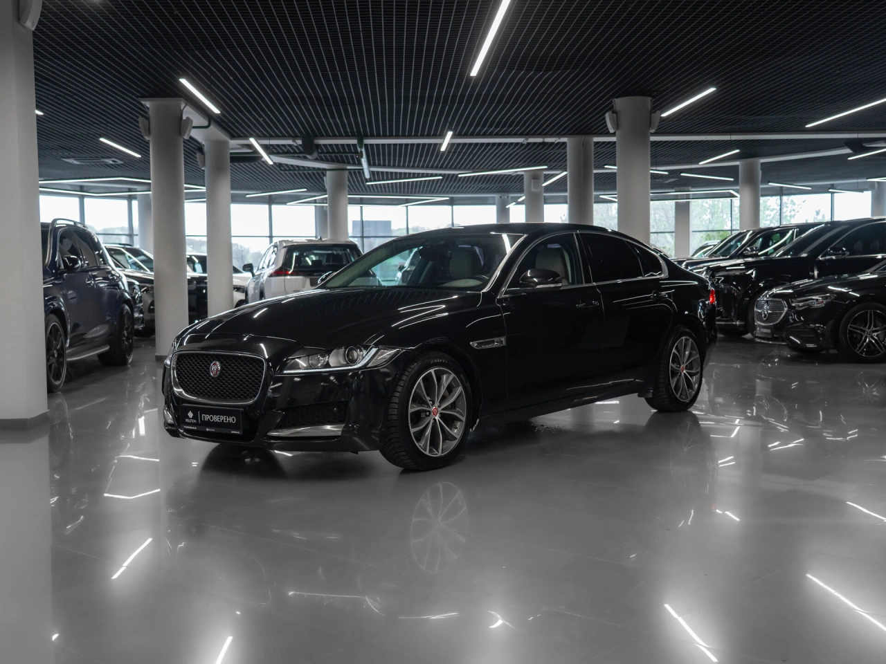 Jaguar XF