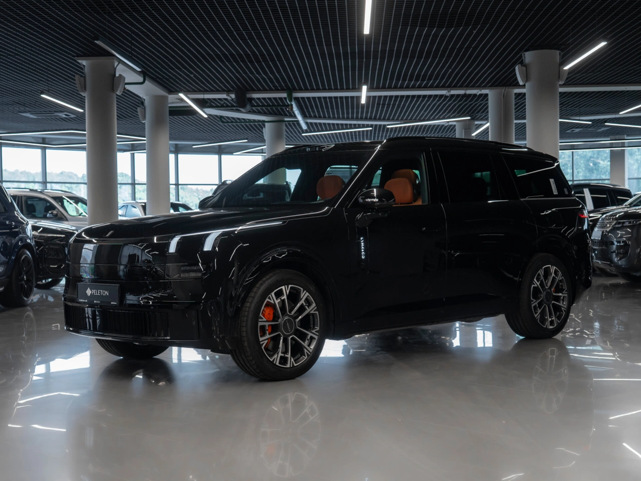 Lynk & Co 900