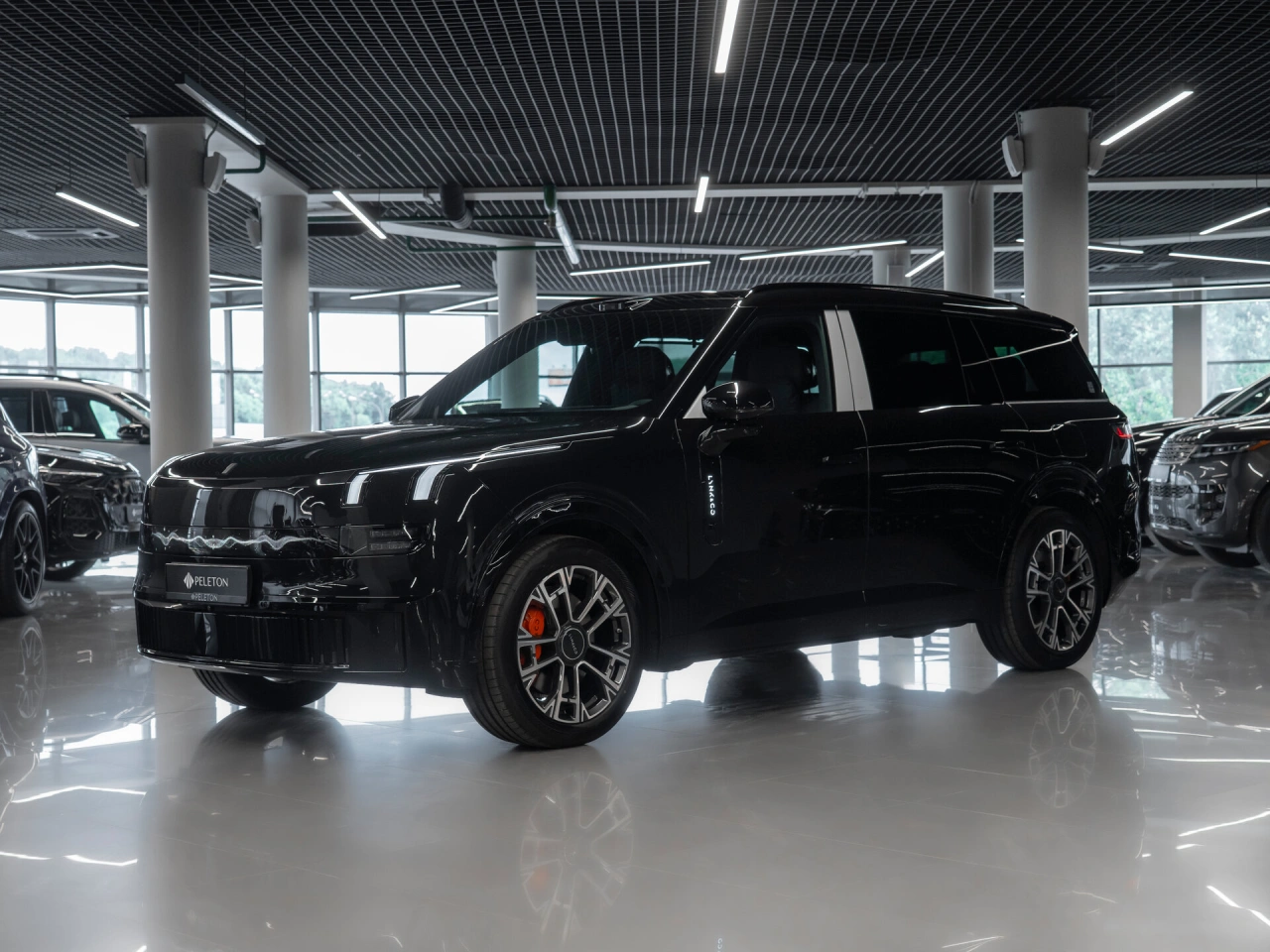 Lynk & Co 900