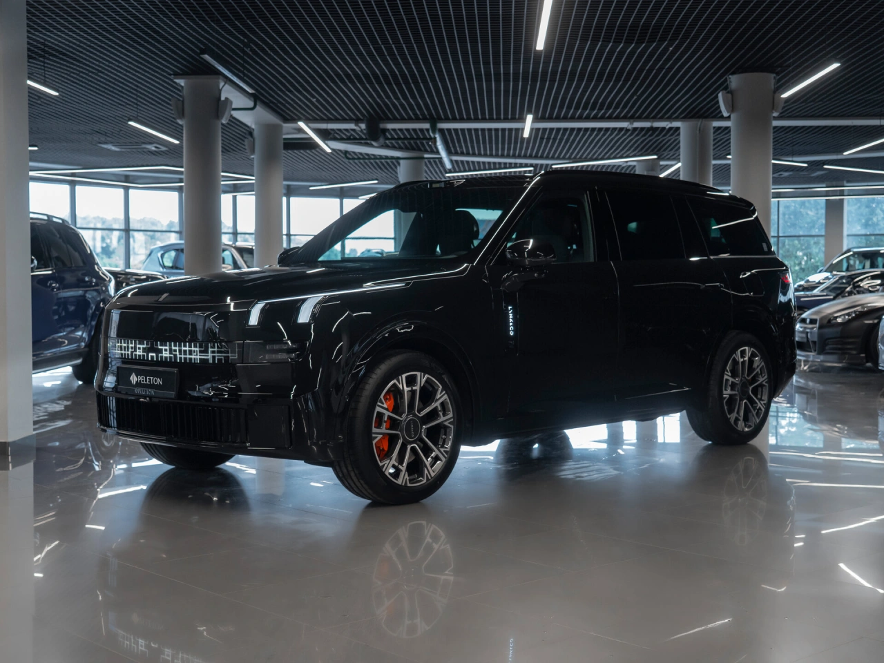 Lynk & Co 900